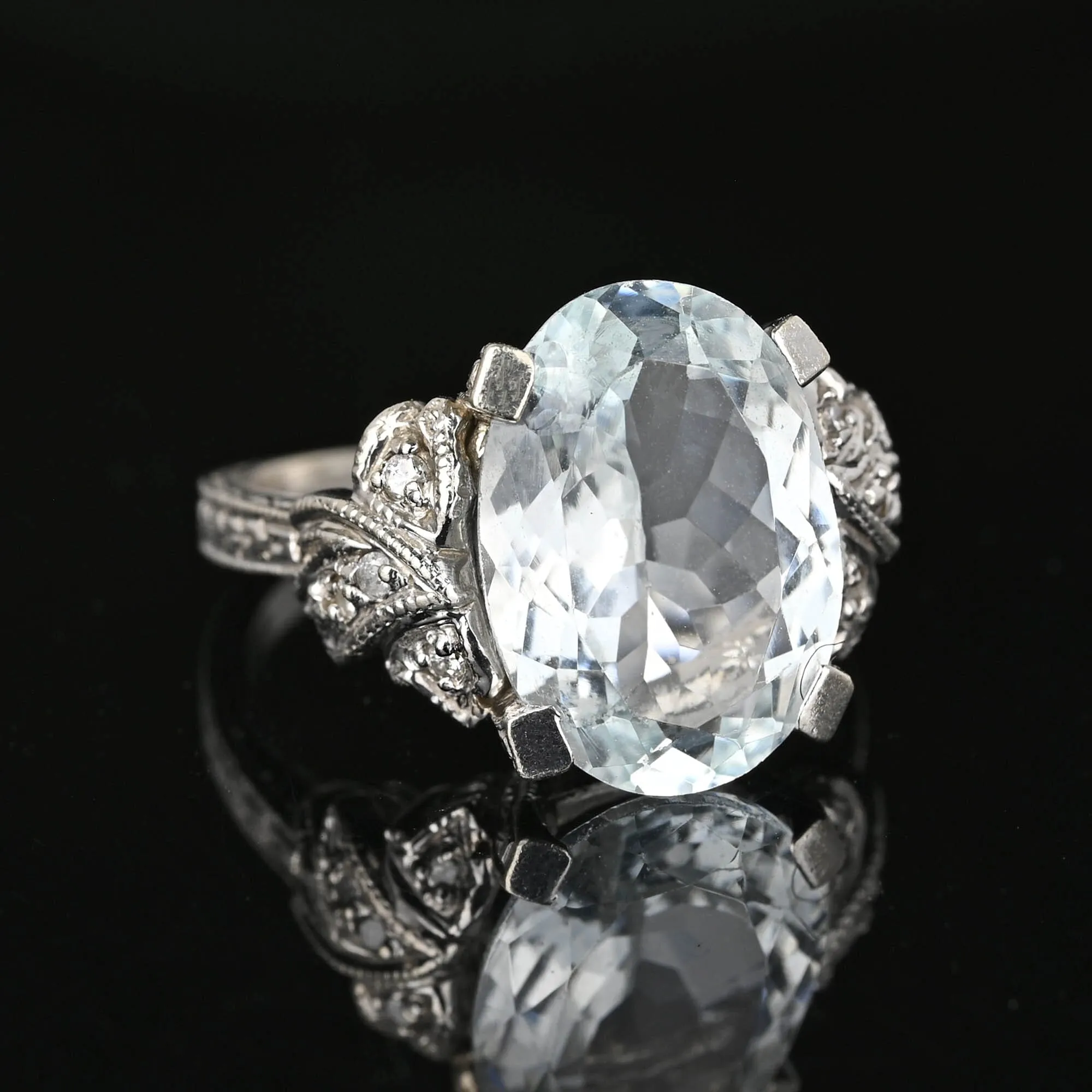 14K White Gold Art Deco Diamond Aquamarine Ring