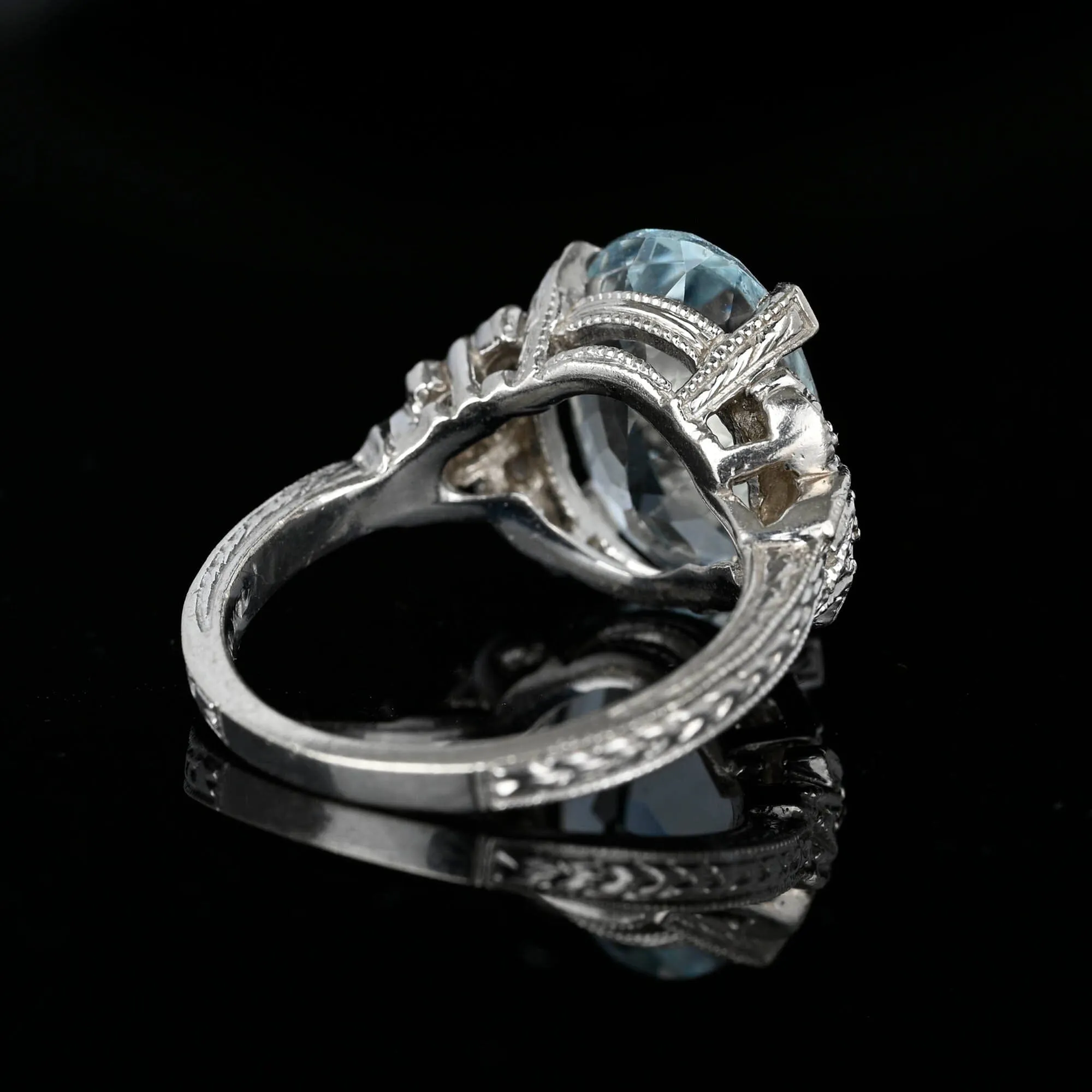 14K White Gold Art Deco Diamond Aquamarine Ring