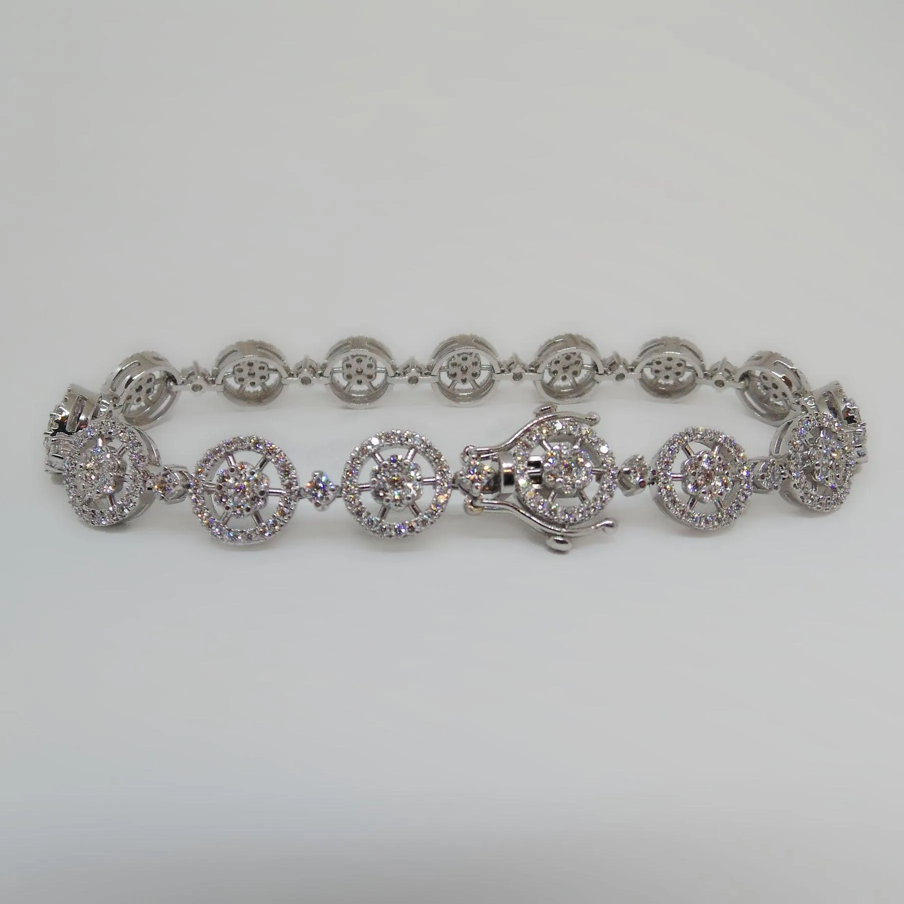 Diamond Flower Tennis Bracelet 14K