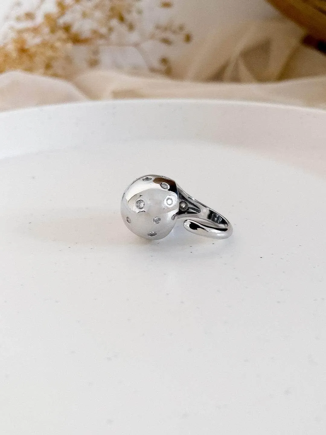 Frida Balls With White Crystals Ring Silver