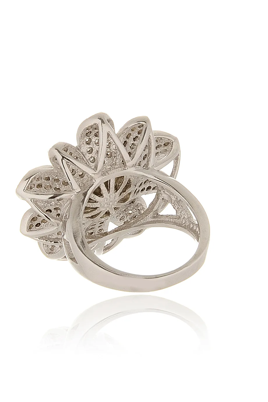 KENNETH JAY LANE FLOWER Silver Pearl Crystal Cocktail Ring