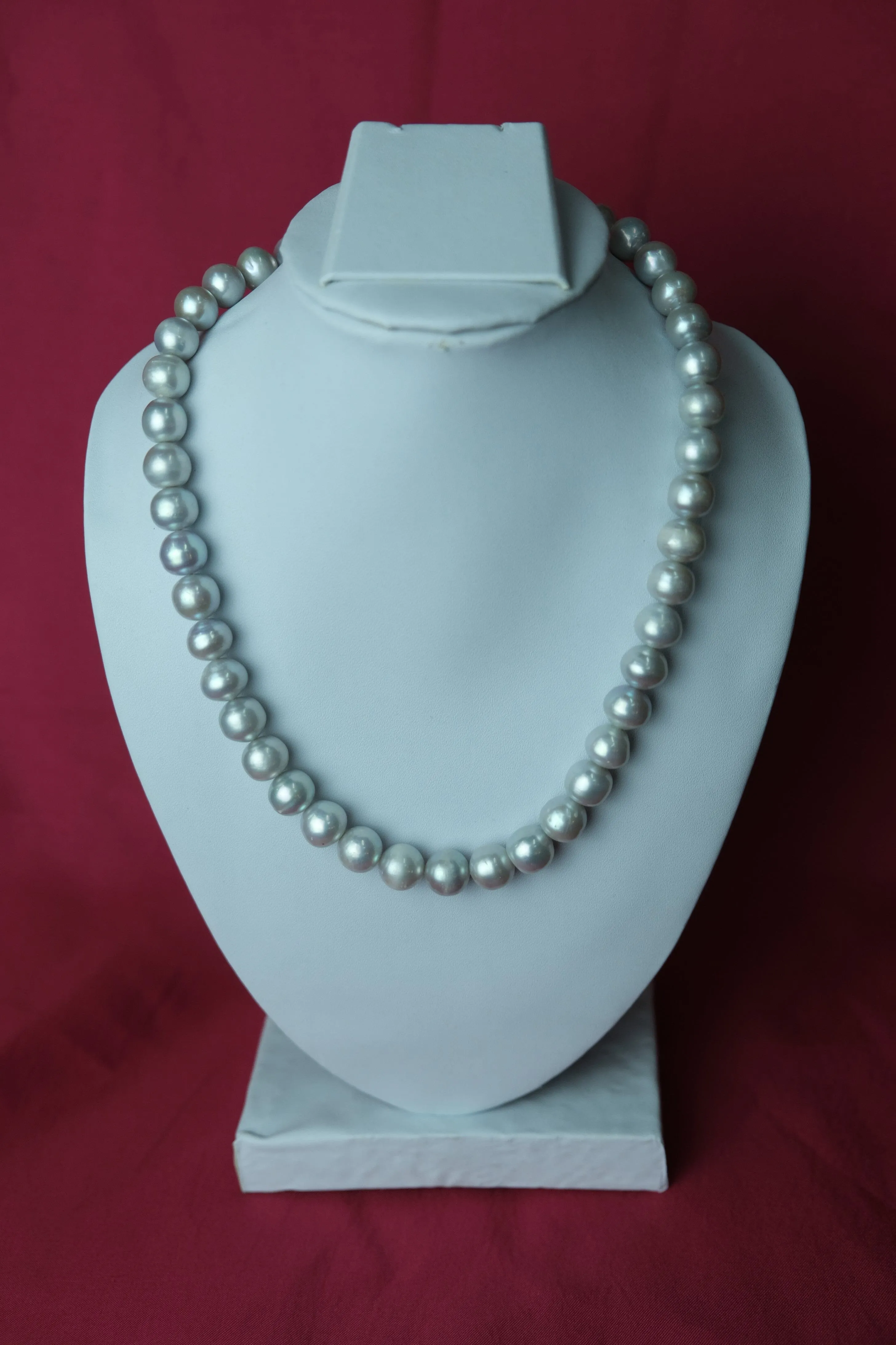 Round Shape Single Line Big Size Fresh Water Cultured Pearl Steel Grey Necklace.