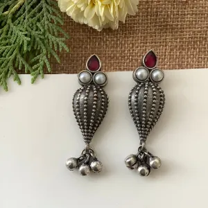 Salvanity German Silver Sea Shell earrings Red Stone and Pearl